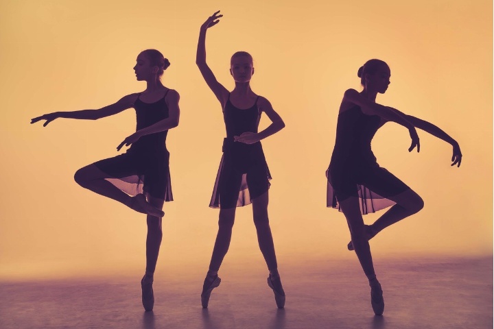 PORTALE – Gothic vs. Anime ein energiegeladenes Tanztheater