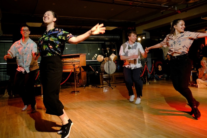 Hep Cat Club Tanzshow – Tänze zwischen den Zeiten